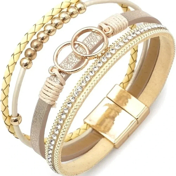 HP! 🎉 Bohemian Layered Beaded Bracelet - Picture 4 of 9